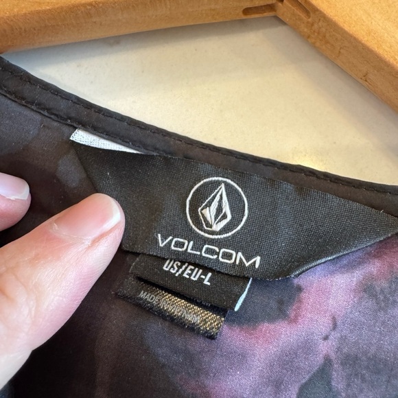 Volcom Floral Iris Black Quilted Women's Jacket Mid-Length with Pockets / large - Picture 8 of 13